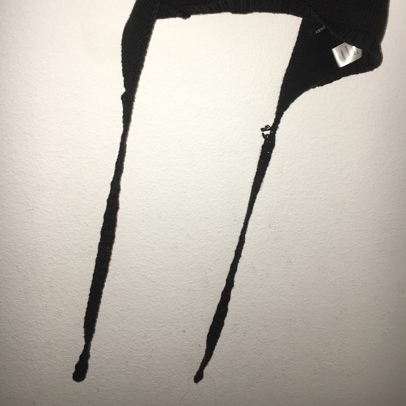 KENDALL AND KYLIE BEACH KNIT CROP TOP - Picture 2 of 3